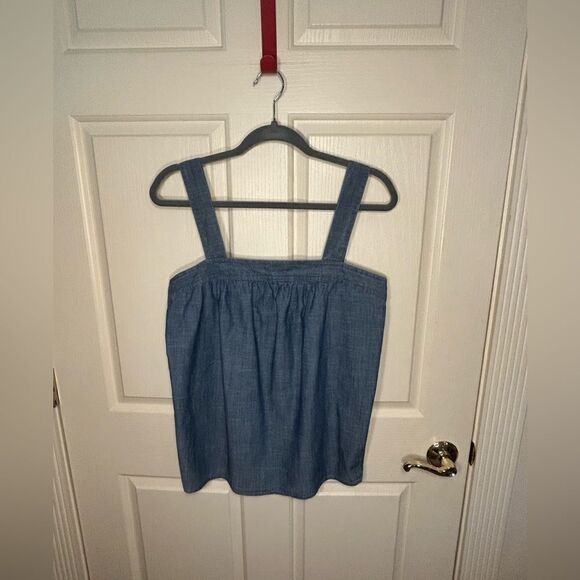 GAP blouse   - Picture 1 of 5
